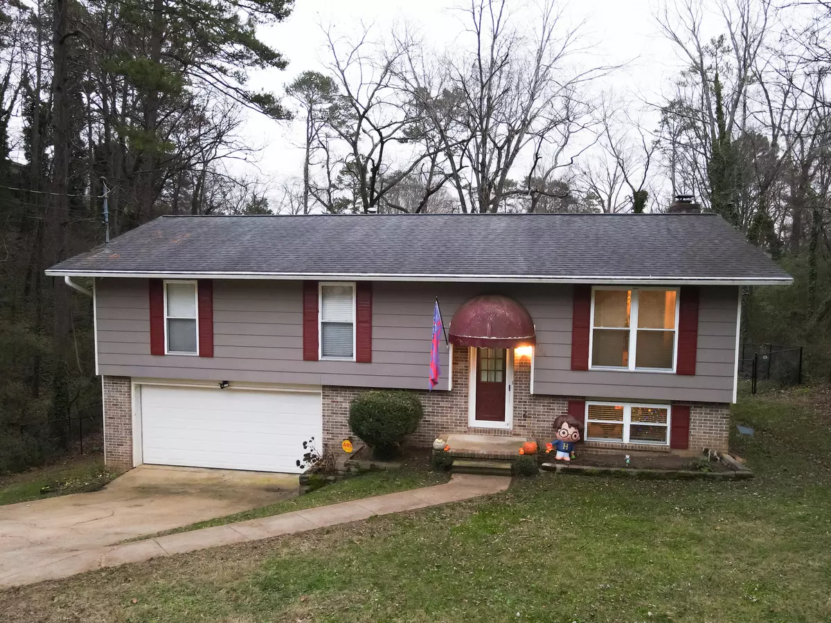 Hixson, TN 37343,706 Charlee LN