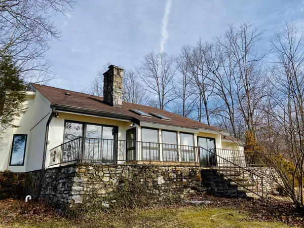 Crossville, TN 38558,249 Lakeside DR