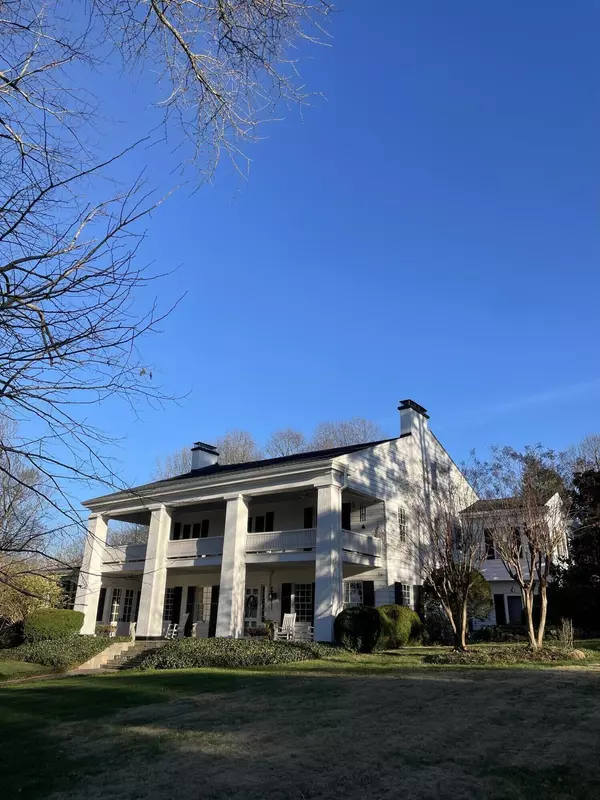 Lookout Mountain, TN 37350,603 Brow RD