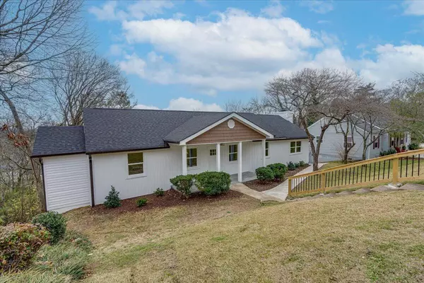 3906 Sells DR, Chattanooga, TN 37412