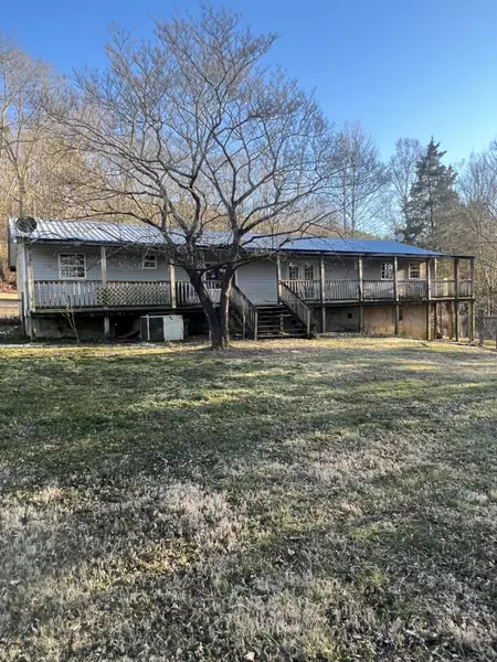 380 County Road 875, Etowah, TN 37331