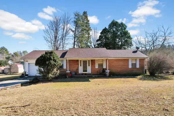 385 Chestnut ST, Spring City, TN 37381