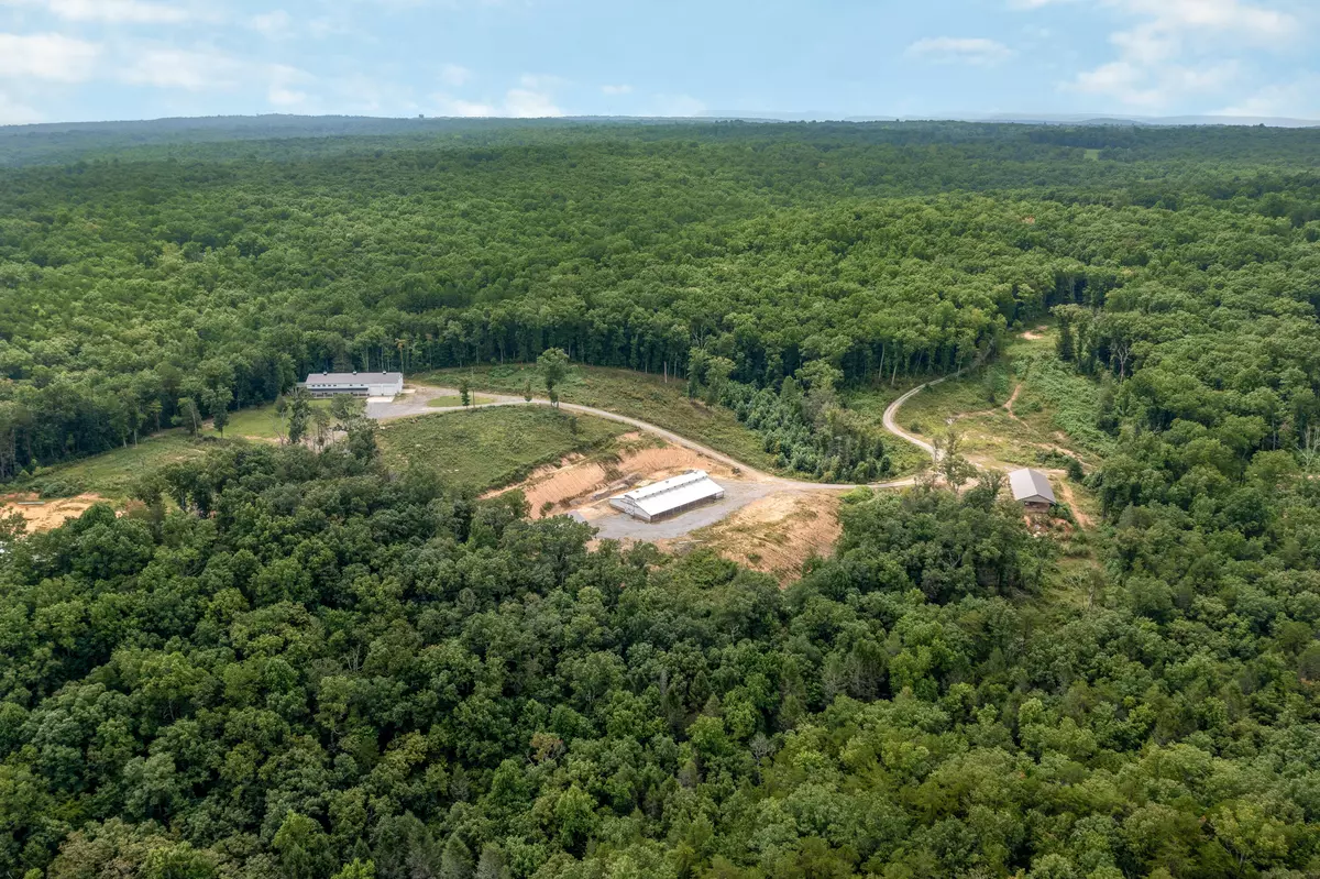 Signal Mountain, TN 37377,1461 Miller Rd