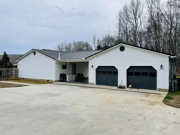 Dunlap, TN 37327,105 Magnolia CIR