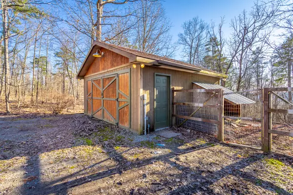 Signal Mountain, TN 37377,780 Miller Cove RD