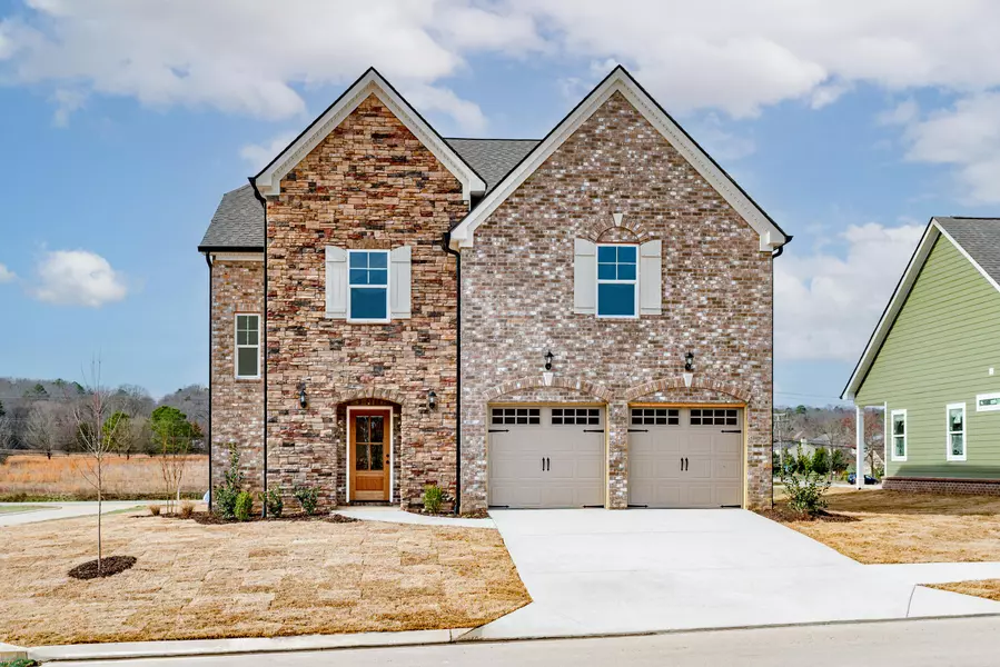 2511 Blue Skies DR, Ooltewah, TN 37363