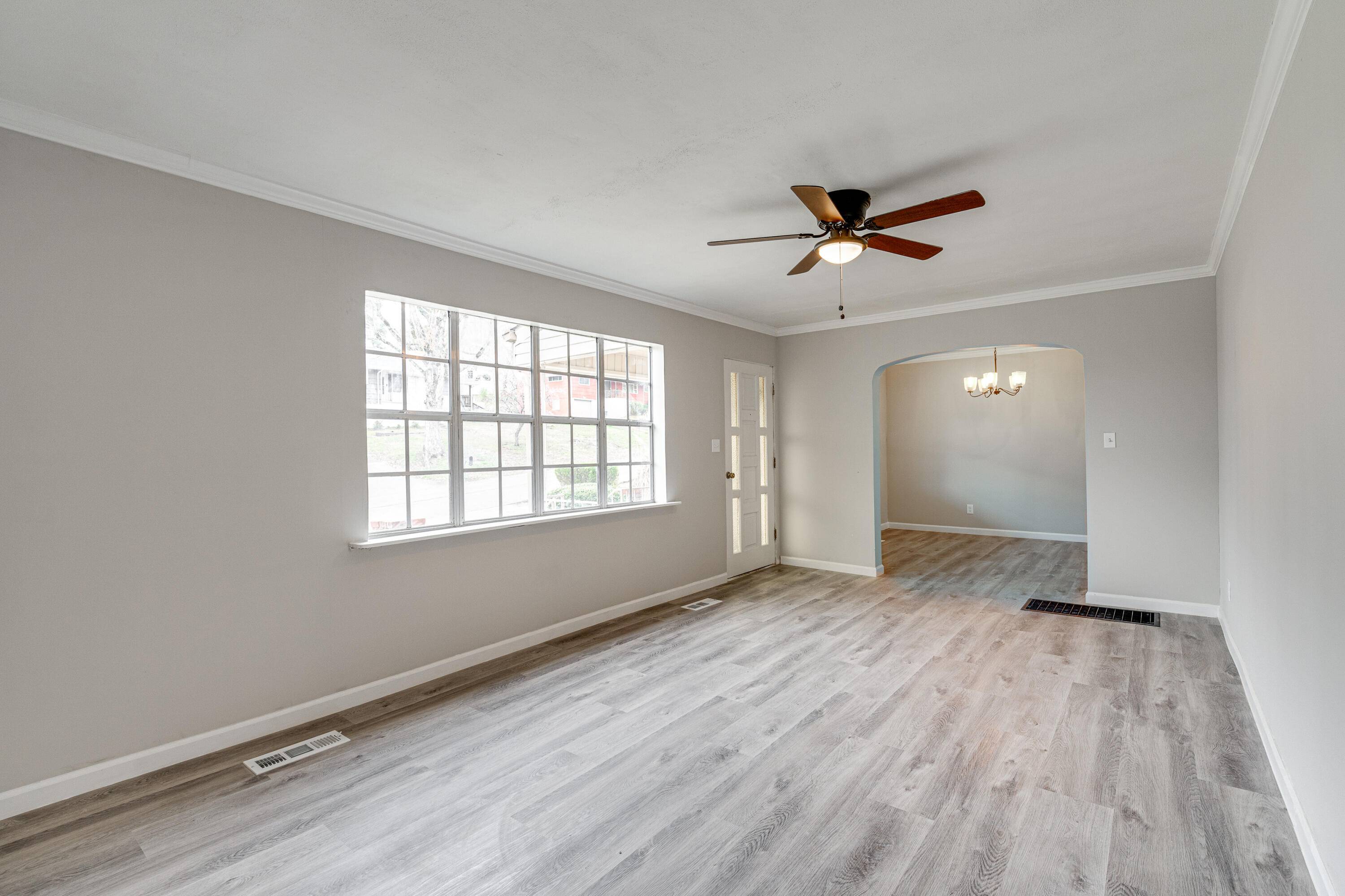 Chattanooga, TN 37411,1549 Pin Oak DR