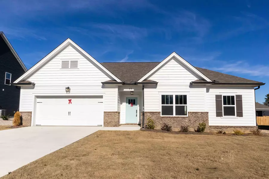 77 Winchester DR, Fort Oglethorpe, GA 30742