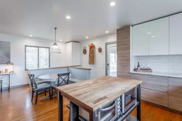 Signal Mountain, TN 37377,329 Palisades DR