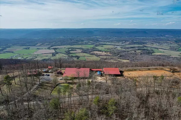 Signal Mountain, TN 37377,1617 Patton RD