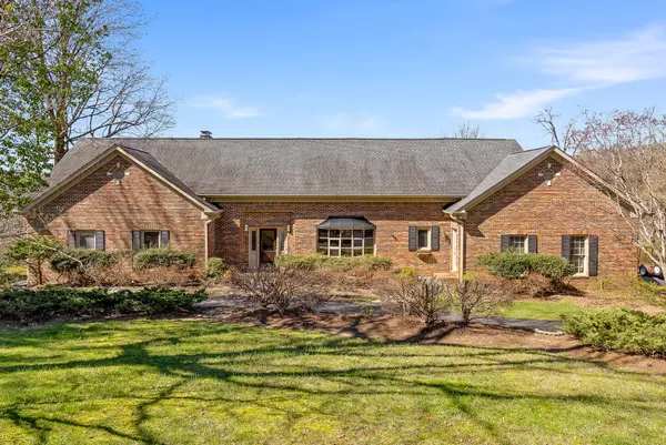 23 Rock Crest DR, Signal Mountain, TN 37377