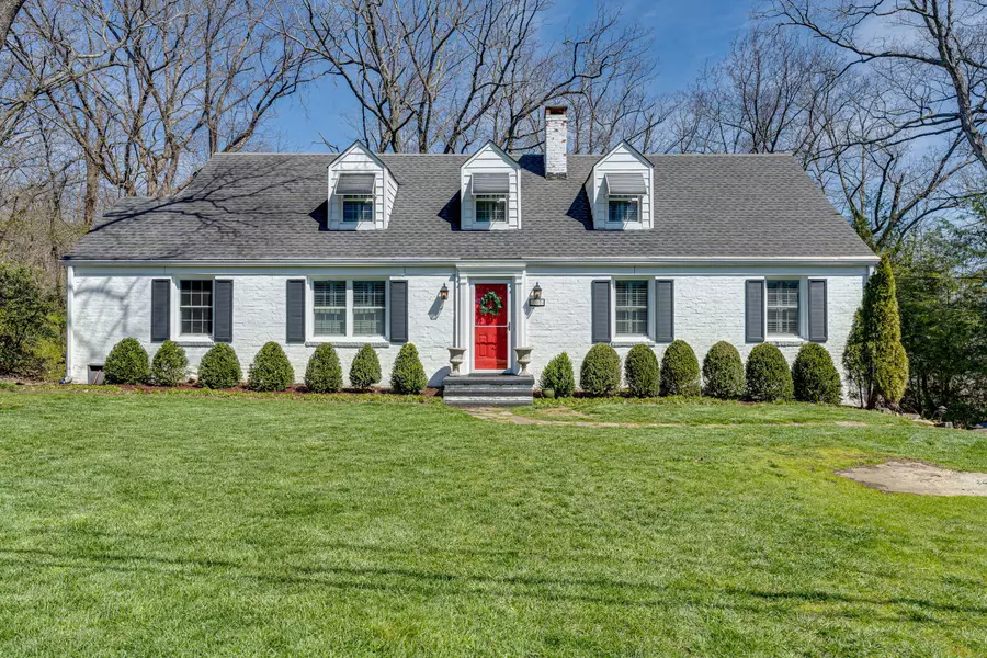 107 Hardy RD, Lookout Mountain, GA 30750