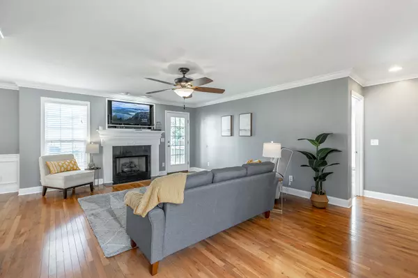 Ringgold, GA 30736,48 Hummingbird Hill