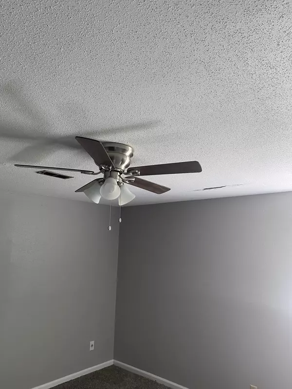 Chattanooga, TN 37416,5056 Shoals LN