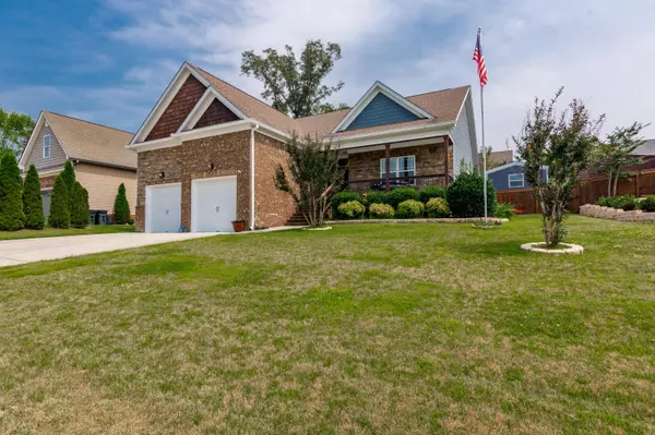 9619 Shooting Star CIR, Soddy Daisy, TN 37379