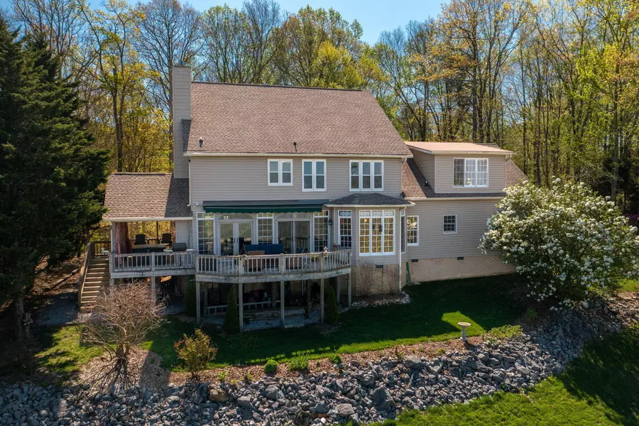 141 Brow Lake RD, Lookout Mountain, GA 30750