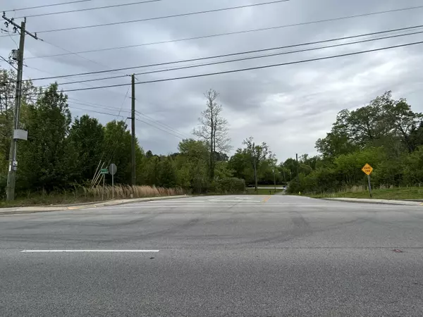 Chattanooga, TN 37421,8494 Brainerd RD