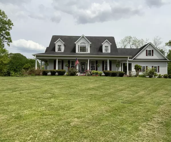 38 Circle DR, Rossville, GA 30741