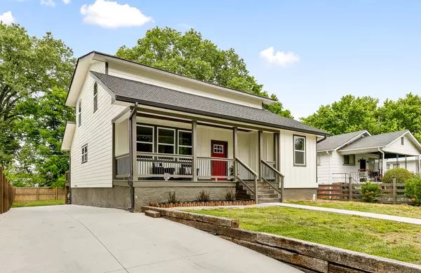 Chattanooga, TN 37404,1911 Huff PL