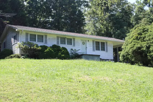 1096 Jewett RD, Grandview, TN 37337