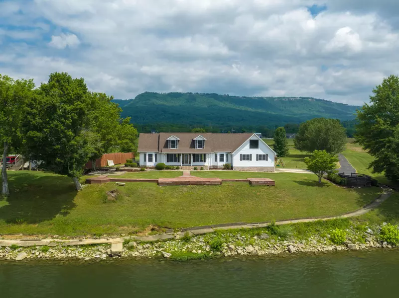 1028 Water Front PL, Kimball, TN 37347