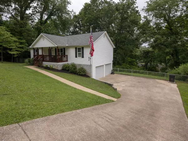 Soddy Daisy, TN 37379,8824 Nelson RD