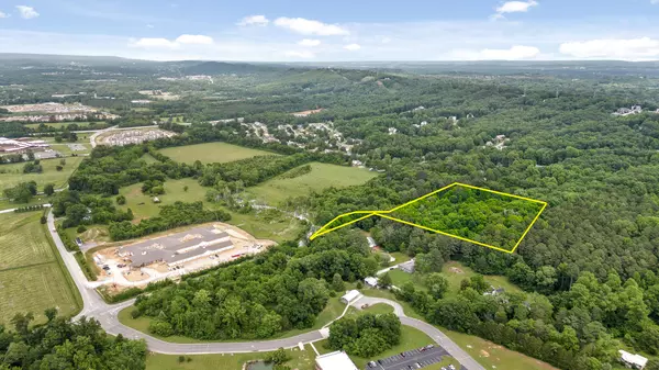 2937 Happy Valley RD, Rossville, GA 30741