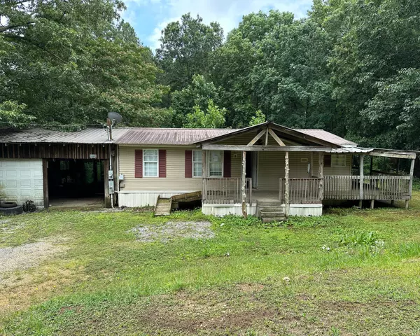 231 Forest RD, Chickamauga, GA 30707