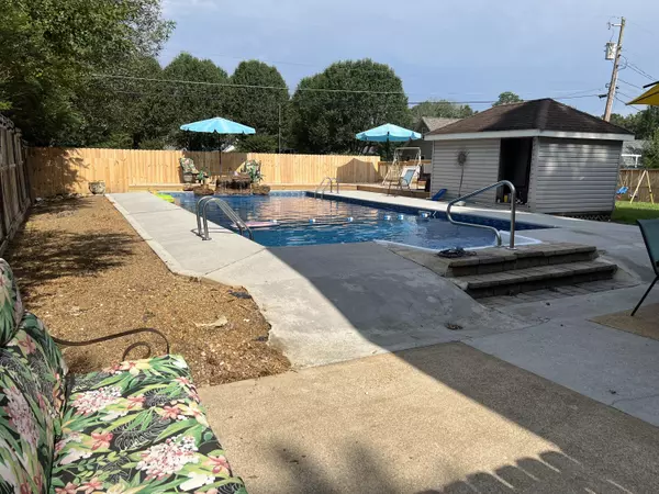 Hixson, TN 37343,8252 Oxford DR