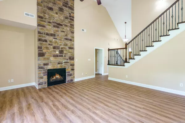 Lenoir City, TN 37772,1245 Old Hickory LN