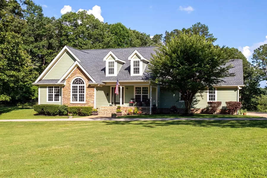 33 Lake View CIR, Summerville, GA 30747