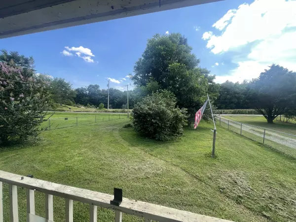 Whitwell, TN 37397,270 Georgia AVE