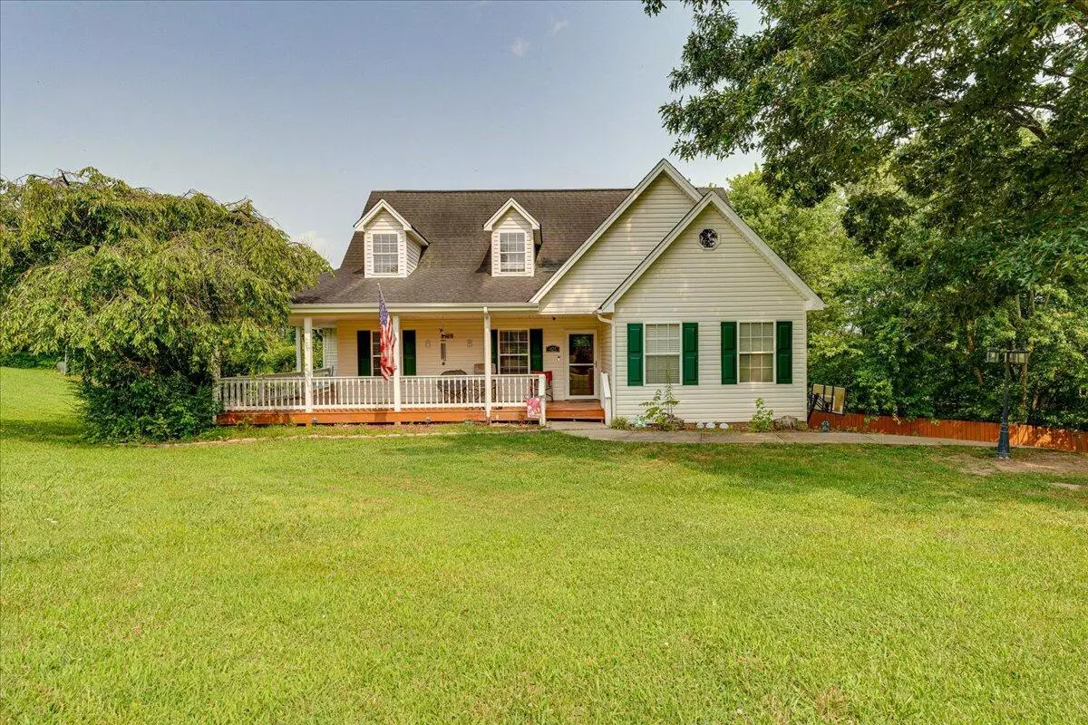 Whitwell, TN 37397,925 Magnolia AVE