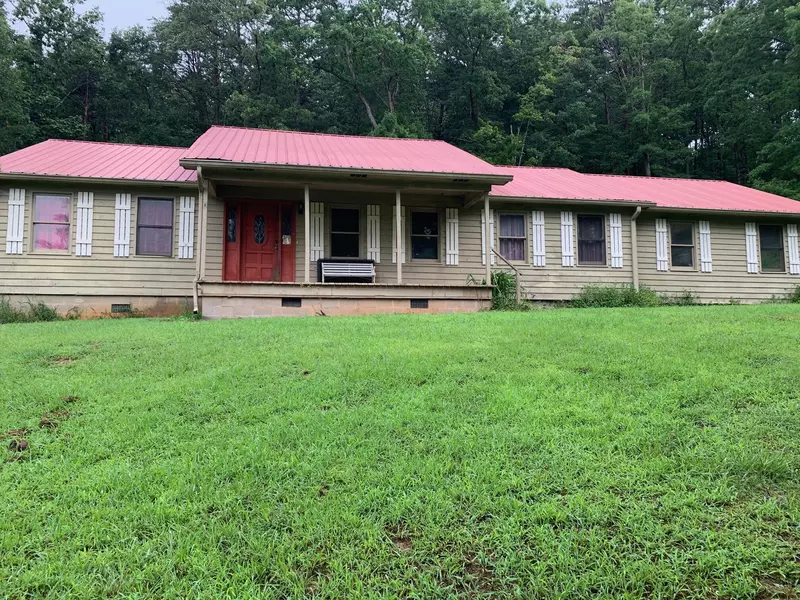 8017 Back Valley RD, Evensville, TN 37332