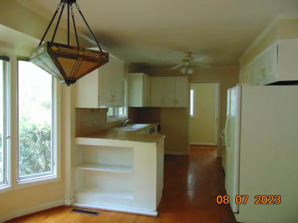 Dalton, GA 30720,1209 Lakeshore DR
