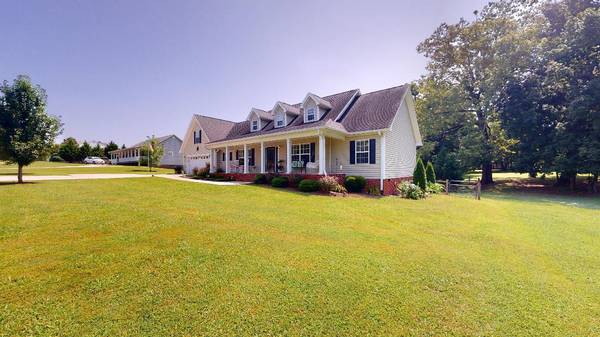 304 Thomas RD,  Benton,  TN 37307