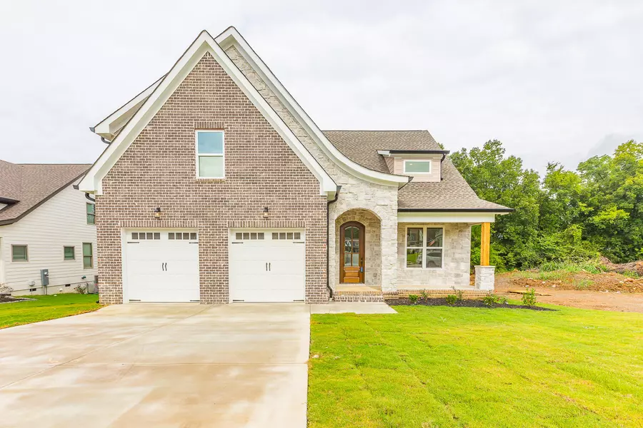 8858 Silver Maple DR, Ooltewah, TN 37363