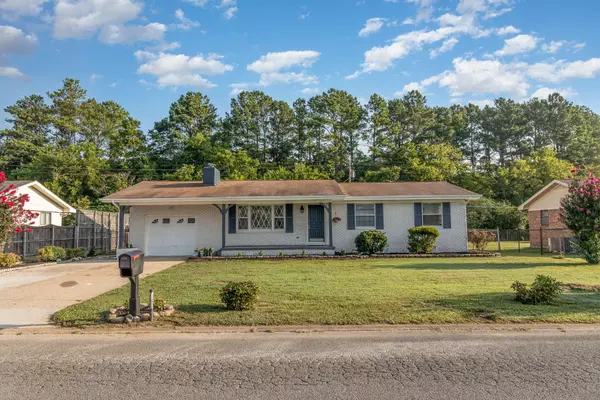 103 Belmeade DR, Rossville, GA 30741