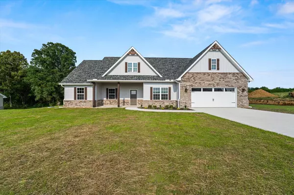 248 Lakeside Meadows CIR, Madisonville, TN 37354