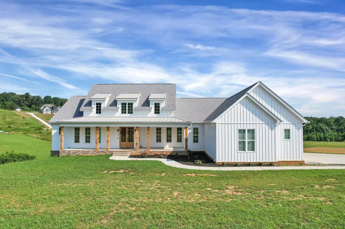 Charleston, TN 37310,206 Rochelle CIR