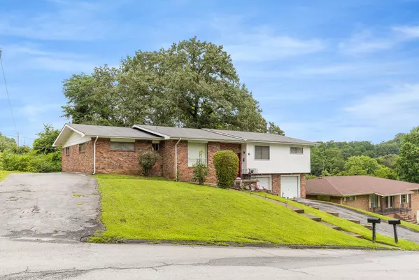 Chattanooga, TN 37412,3403-3405 Gail DR