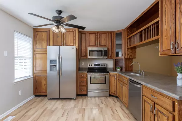 Rossville, GA 30741,953 Skyline DR