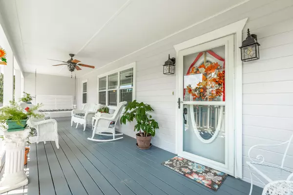 Ooltewah, TN 37363,9751 Snow Hill RD