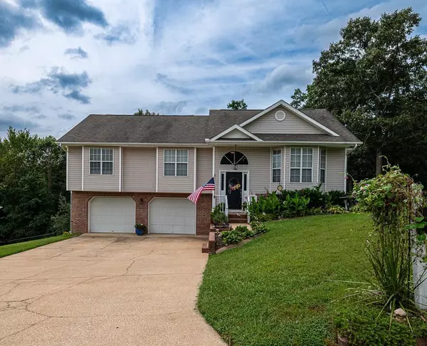 5733 Riley RD, Ooltewah, TN 37363