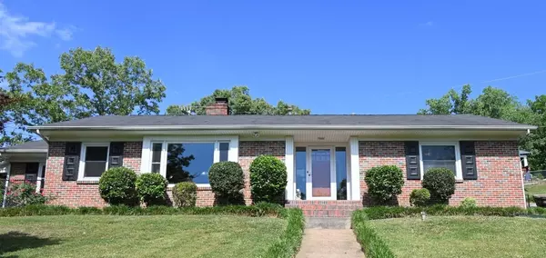 3506 Dell TRL, Chattanooga, TN 37411