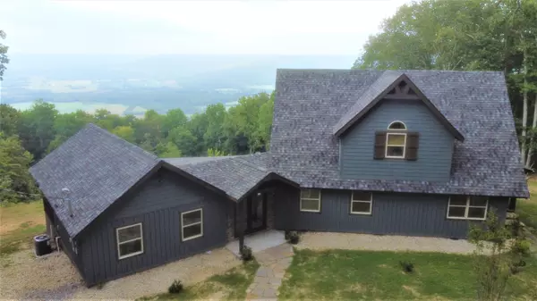 2 Rising Sun LN, Sewanee, TN 37375
