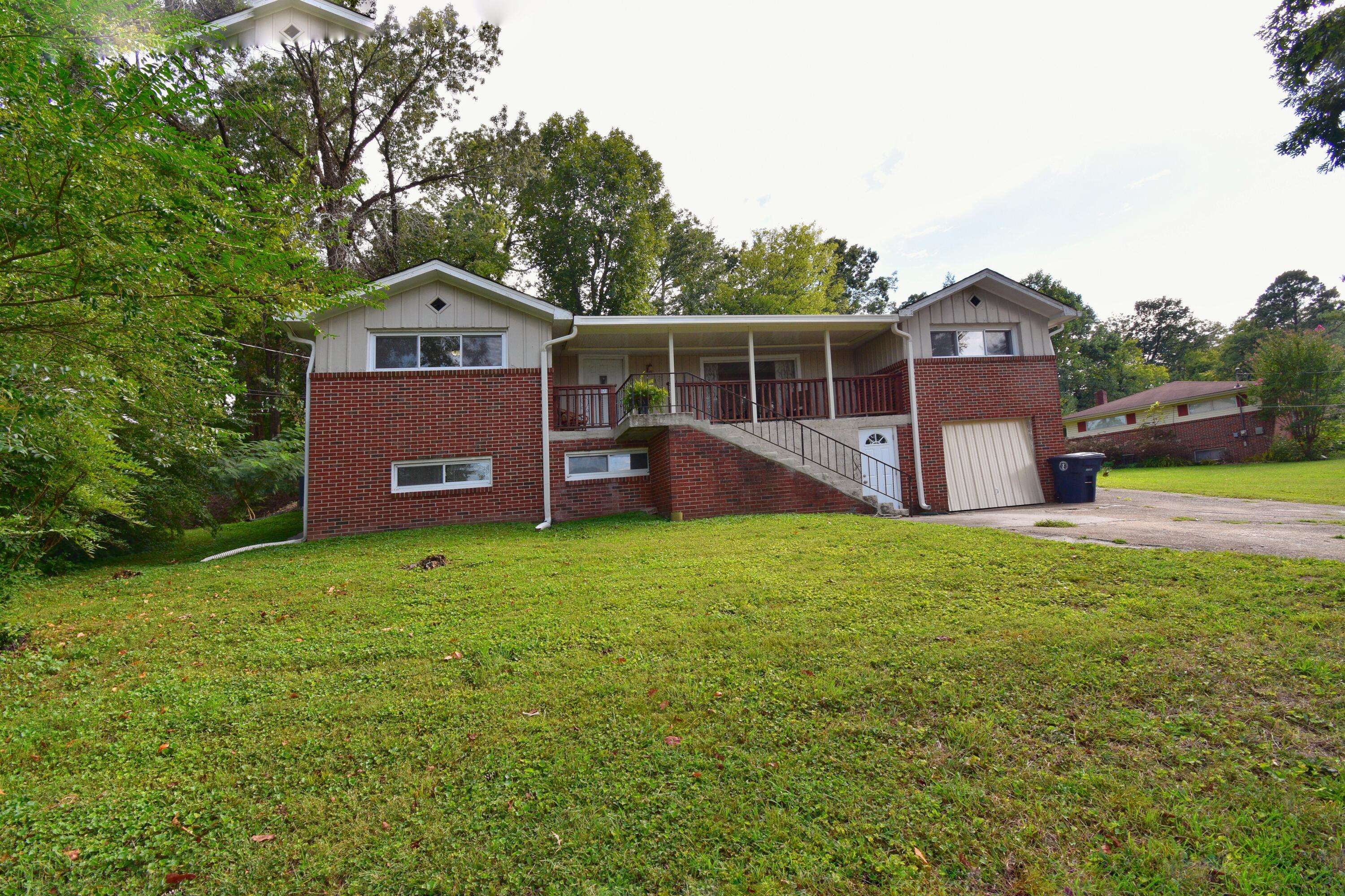 1400 John Ross RD, Chattanooga, TN 37412