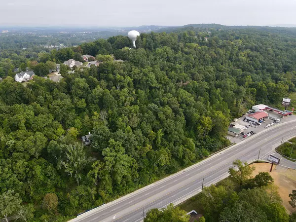 Chattanooga, TN 37421,9019 East Brainerd RD