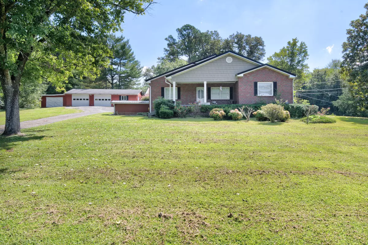 Whitwell, TN 37397,746 Maple ST