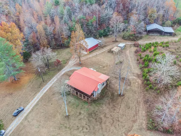 Ellijay, GA 30536,523 Pisgah RD